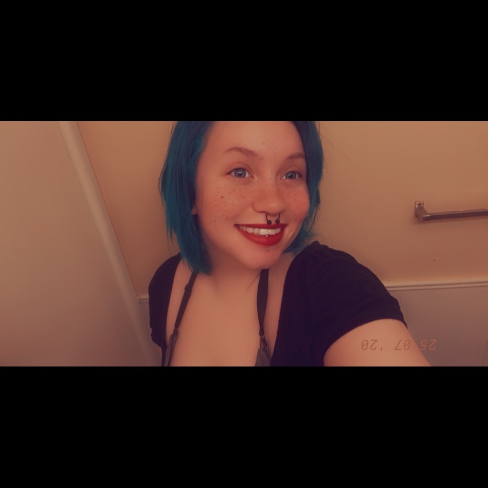 Meet your Posher, Jade
